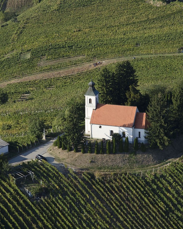Die Kapelle der Heiligen Dreifaltigkeit mit der Mumie von Mihael Hadik